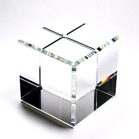 �N���X�^���f�ނ̎ʐ^