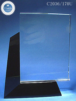 �N���X�^����