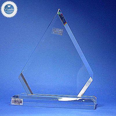 �N���X�^����