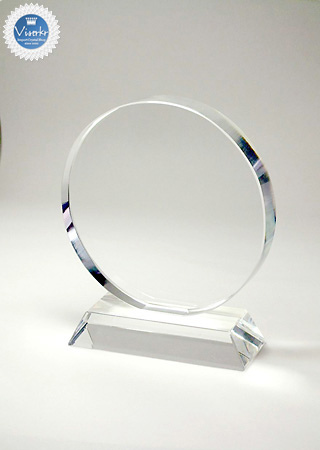 �N���X�^����