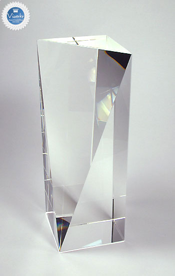 �N���X�^�� �g���t�B�[