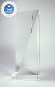 �N���X�^�� �g���t�B�[