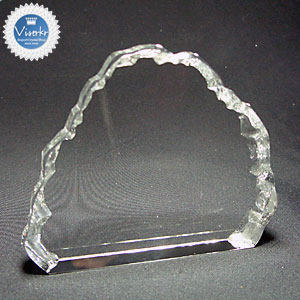 �X�� �N���X�^����