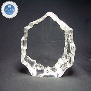 �X�� �N���X�^����