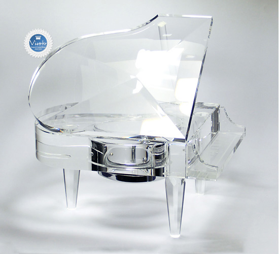 �N���X�^���̒u�� �s�A�m L