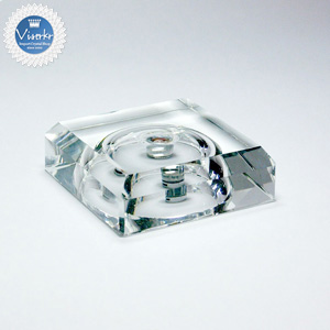 �N���X�^���_����