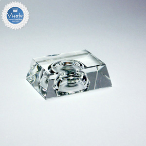 �N���X�^���_����