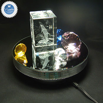 �~���[��