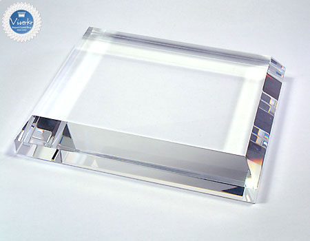 �N���X�^����