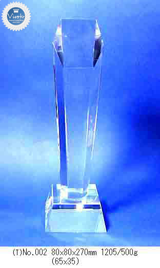 �N���X�^�� �g���t�B�[