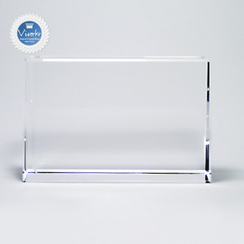 �N���X�^����