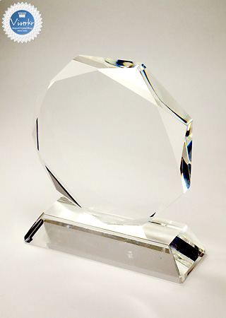 �N���X�^����