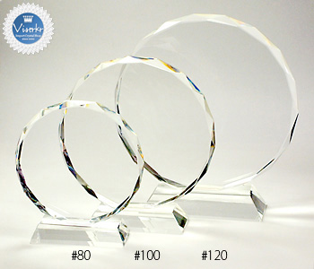 �N���X�^���� �ی^