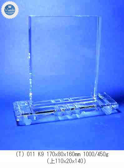 �N���X�^����