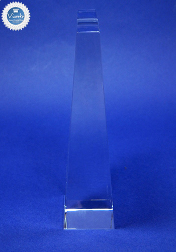 �N���X�^�� �g���t�B�[