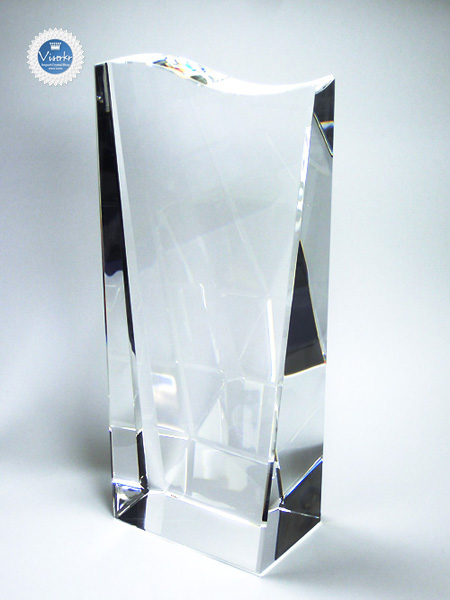 �N���X�^�� �g���t�B�[