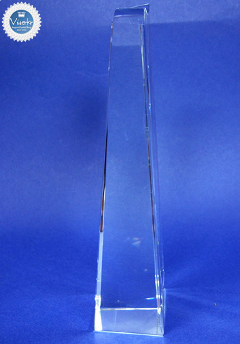 �N���X�^�� �g���t�B�[