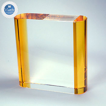 �N���X�^����