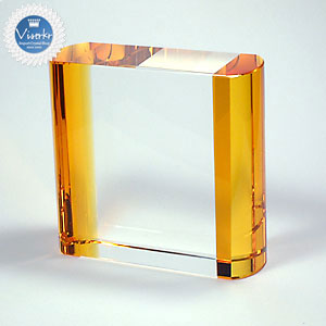 �N���X�^����