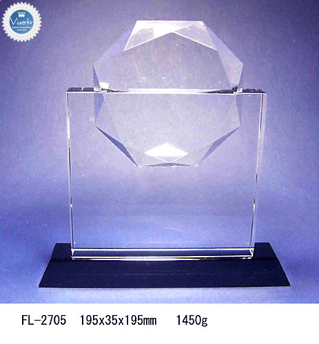 �N���X�^����