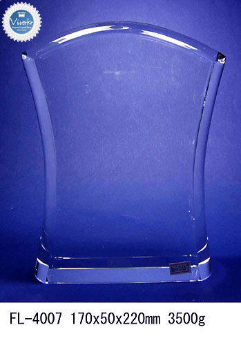 �N���X�^����