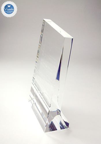 �N���X�^����