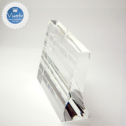 �N���X�^����