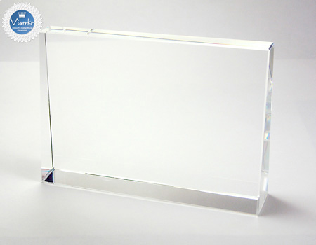 �N���X�^����