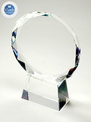 �N���X�^���� �ی^