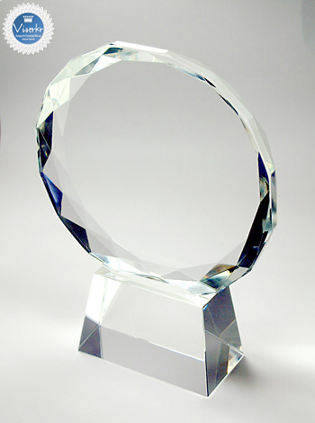 �N���X�^���� �ی^