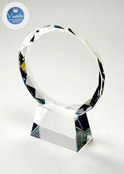 �N���X�^���� �ی^