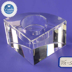 �N���X�^�� �L�����h���X�^���h