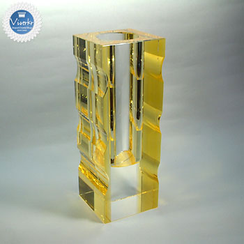 �N���X�^�� �t�����[�x�[�X