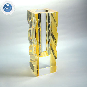 �N���X�^�� �t�����[�x�[�X