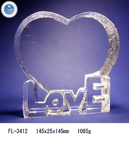 �X�� �N���X�^����