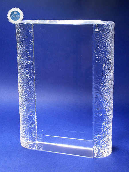 �N���X�^����