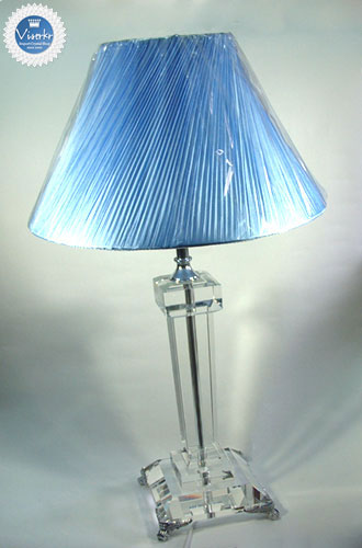 �N���X�^�� ���C�g�X�^���h