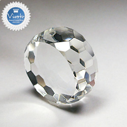 �N���X�^�� �I�[�i�����g