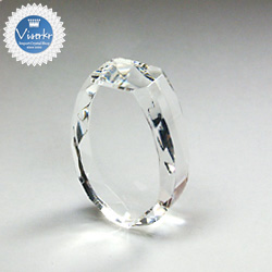 �N���X�^�� �I�[�i�����g