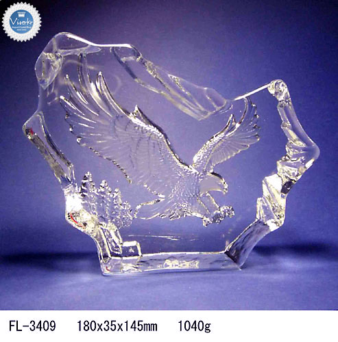 �N���X�^���� �^���[����