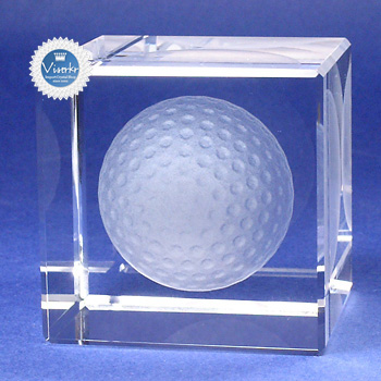 3D�N���X�^�� �S���t�{�[�� �ʐ^��