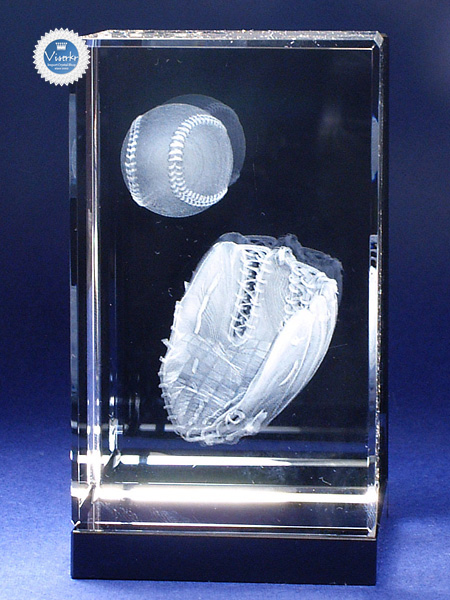 3D�N���X�^�� �싅�O���[�u�ƃ{�[�� �ʐ^��