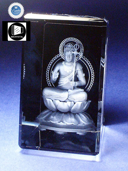 3D�N���X�^�� ���󑠕�F�� �ʐ^��