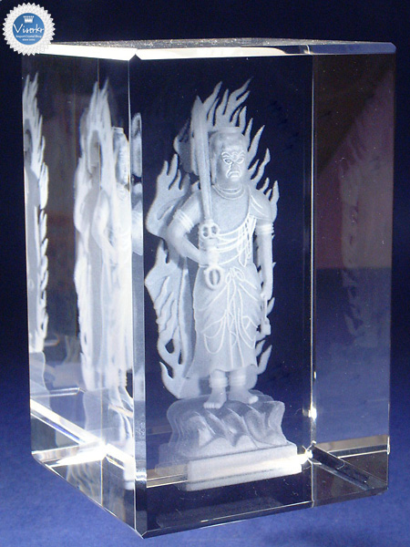 3D�N���X�^�� �s�������� �ʐ^��