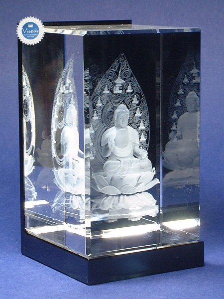 3D�N���X�^�� ��t�@���� �ʐ^�� �\�O����w