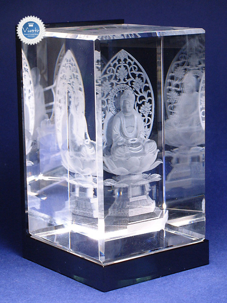 3D�N���X�^�� �߉ޔ@���� �ʐ^��