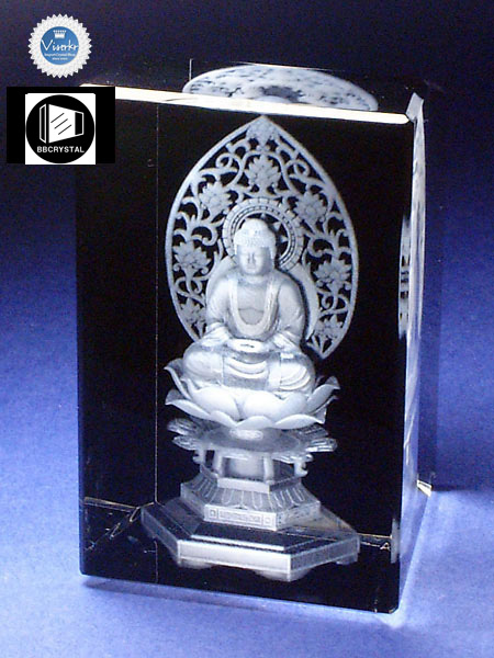 3D�N���X�^�� �߉ޔ@���� �ʐ^��