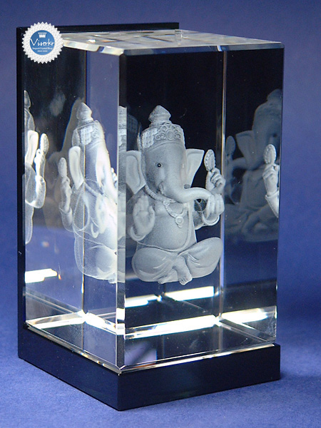 3D�N���X�^�� �K�l�[�V�� �ʐ^��