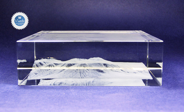 3D�N���X�^�� �S���R�u��ԎR�v