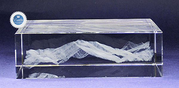 3D�N���X�^�� �S���R�u���x�v